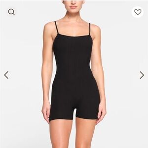 Skims Ribbed Cotton Onesie Size M NWT